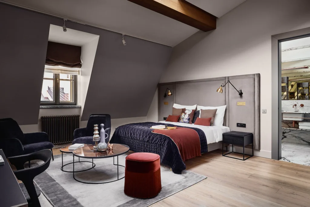 bugnatese-progetto-h15-luxury-palace-hotel Rubinetteria Bugnatese progetto H15 Luxury Palace Hotel Cracovia ambiente bagno, serie Kobuk in rame
