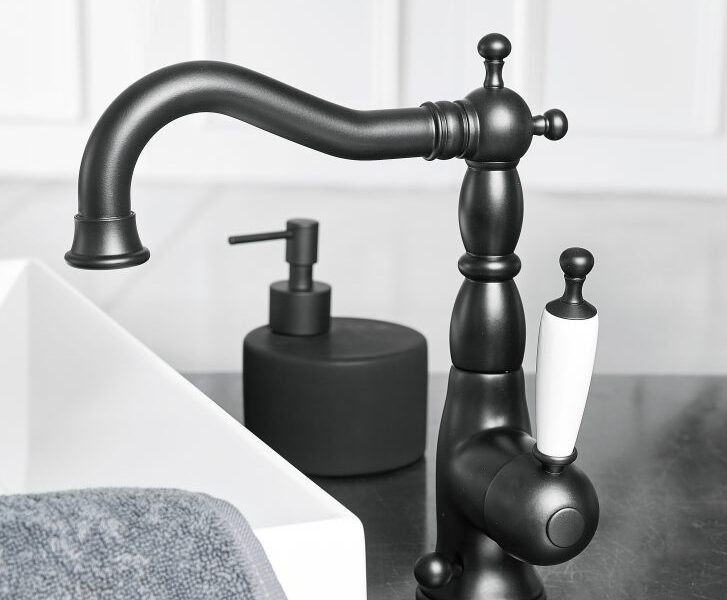 Rubinetteria Bugnatese, stile liberty