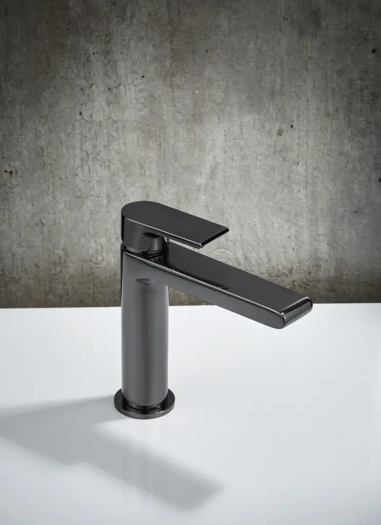 Simple_Total Black PVD